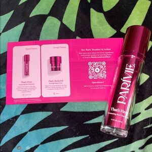 ✨🆕BN!!Parívie Skincare by Paris Hilton. That’s Firm Contouring Neck Treatment!✨